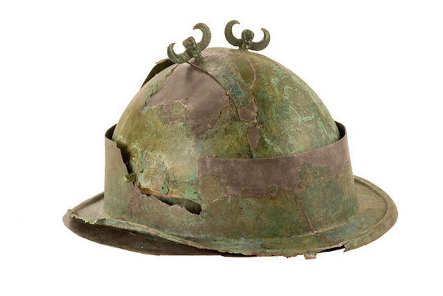 Колоколовидный шлем VII века до н.э. Вилла Джулия, Рим