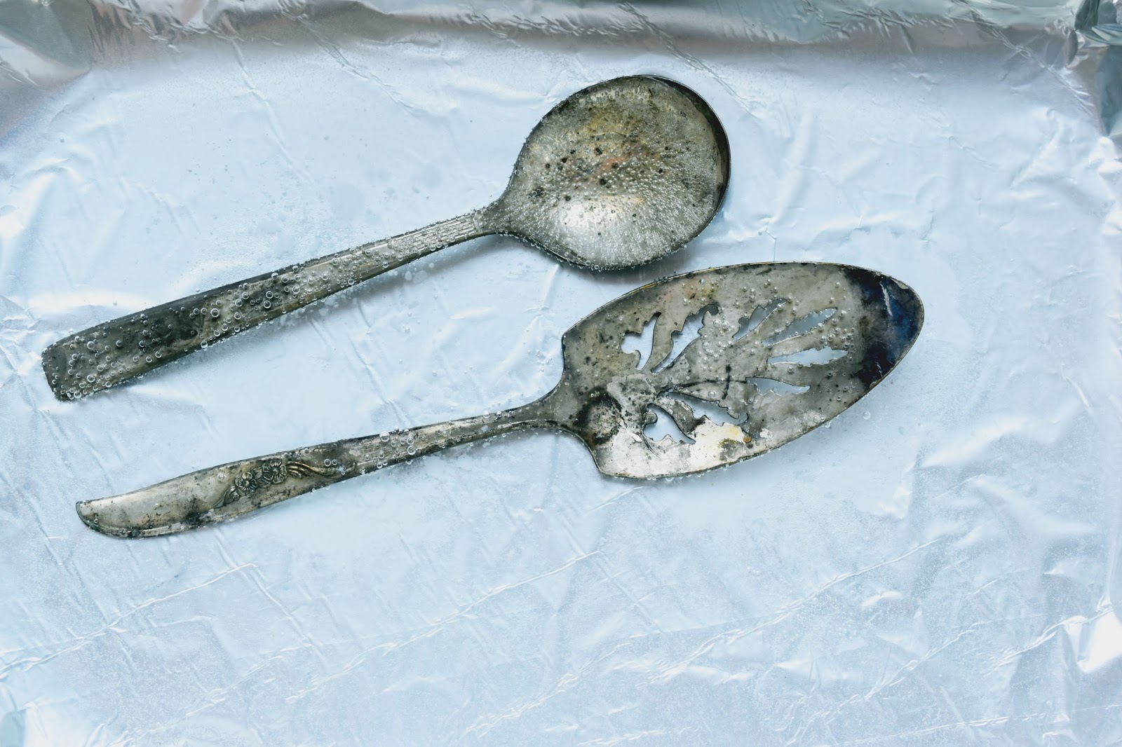 Woman in Real Life How to Clean Silverplated Flatware Quickly