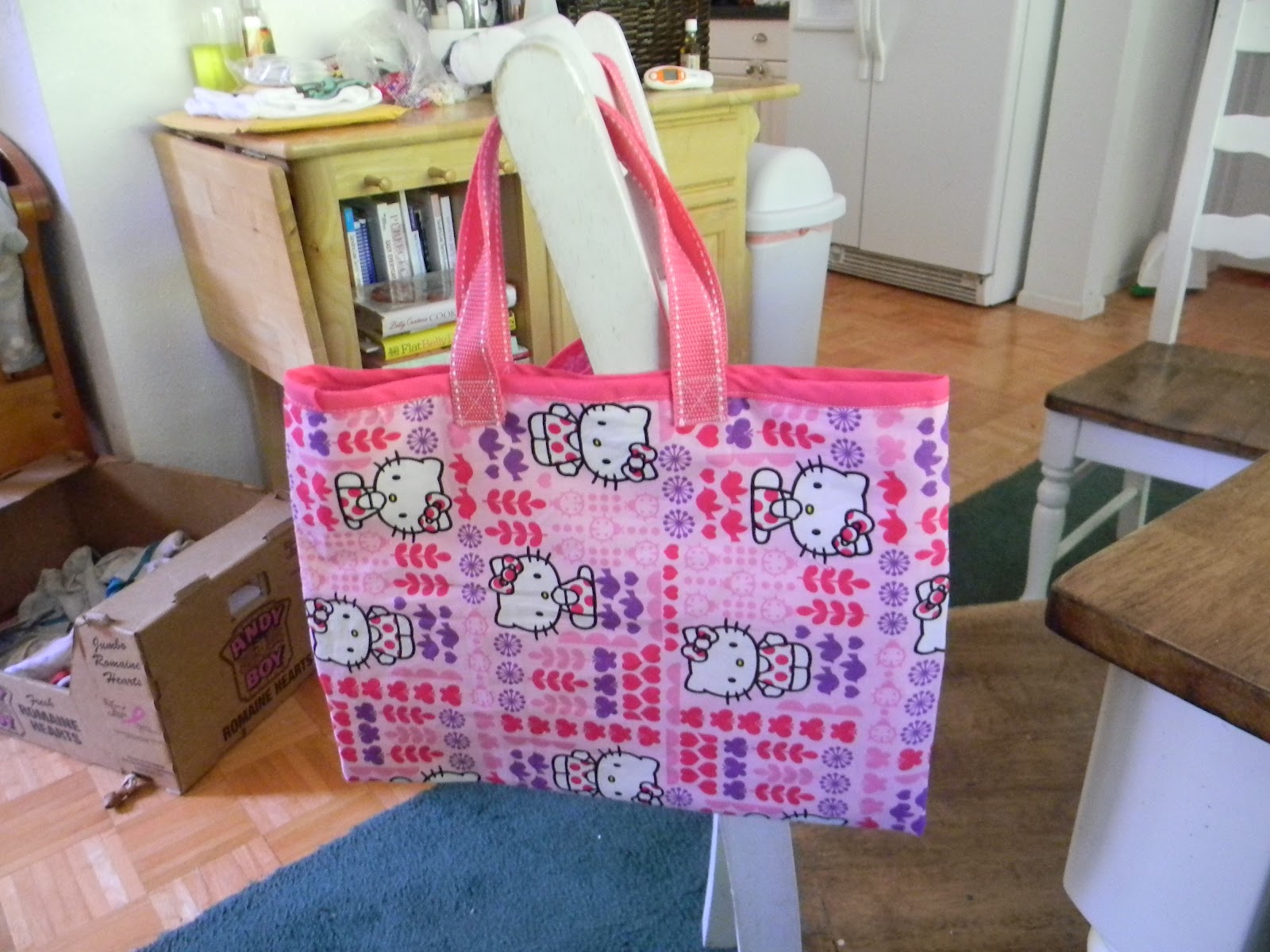 The Pink Elephant Sisters: Hello Kitty Tote Bag Tutorial