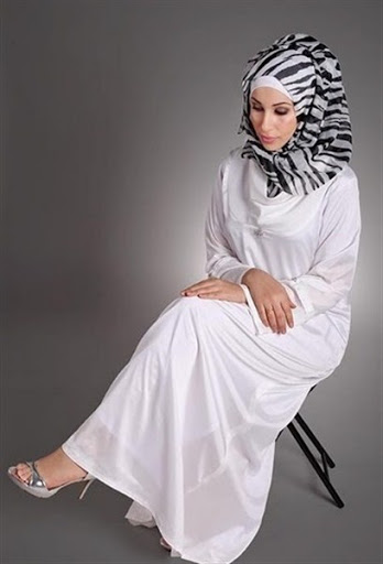 Trend Baju Muslim Pesta Simple Elegan Modern Terbaru 2016