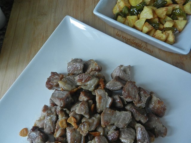 Magro de cerdo al ajillo