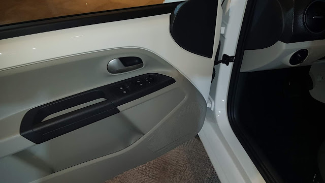 Novo VW Up! 2018 Automático - interior