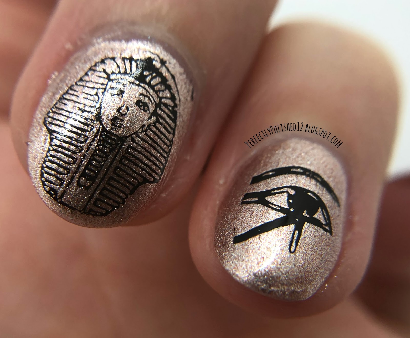 egyptian themed nail art