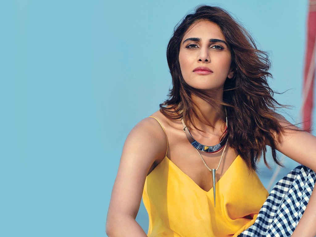 Vaani Kapoor Hot And Sexy Hd Wallpaper Images And Photos Download