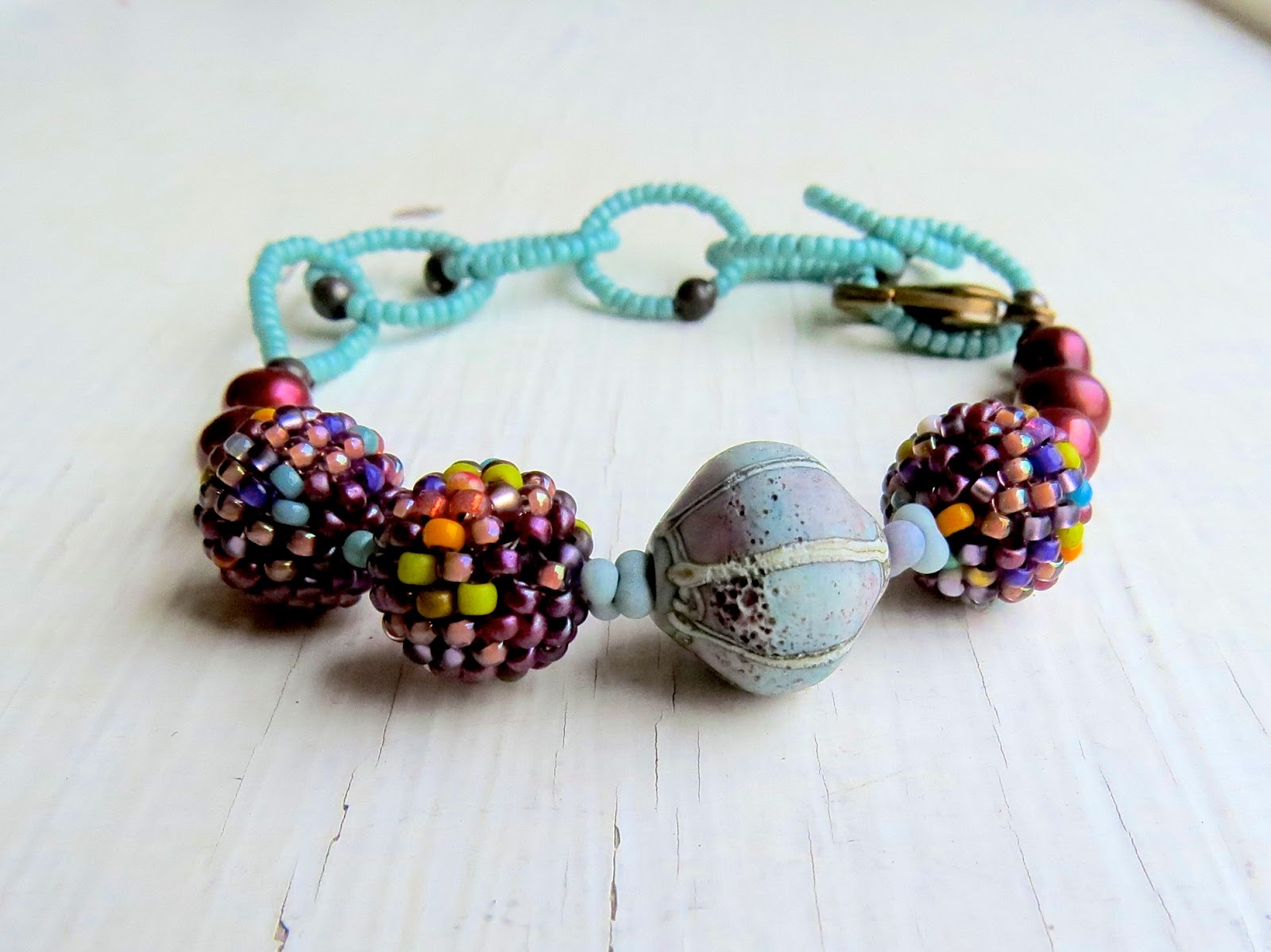 Songbeads: Speckles are so hot right now