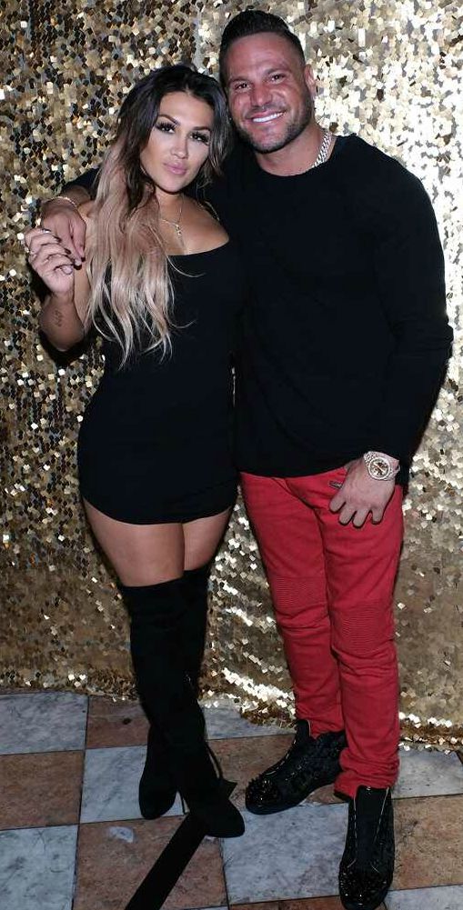 What is Jen Worth? Her Bio, Married, Kids, Boyfriend Height