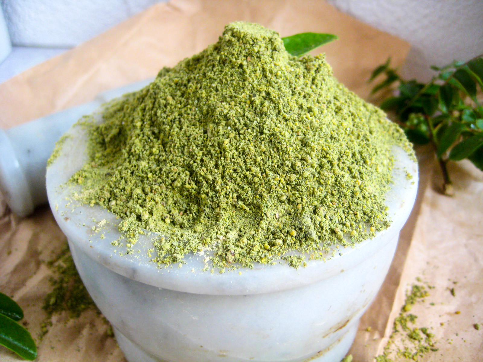 madhuri's kitchen Karivepaku Podi / Karivepaku Karam podi / Idli Podi