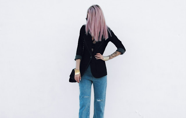 mom jeans chic outfit