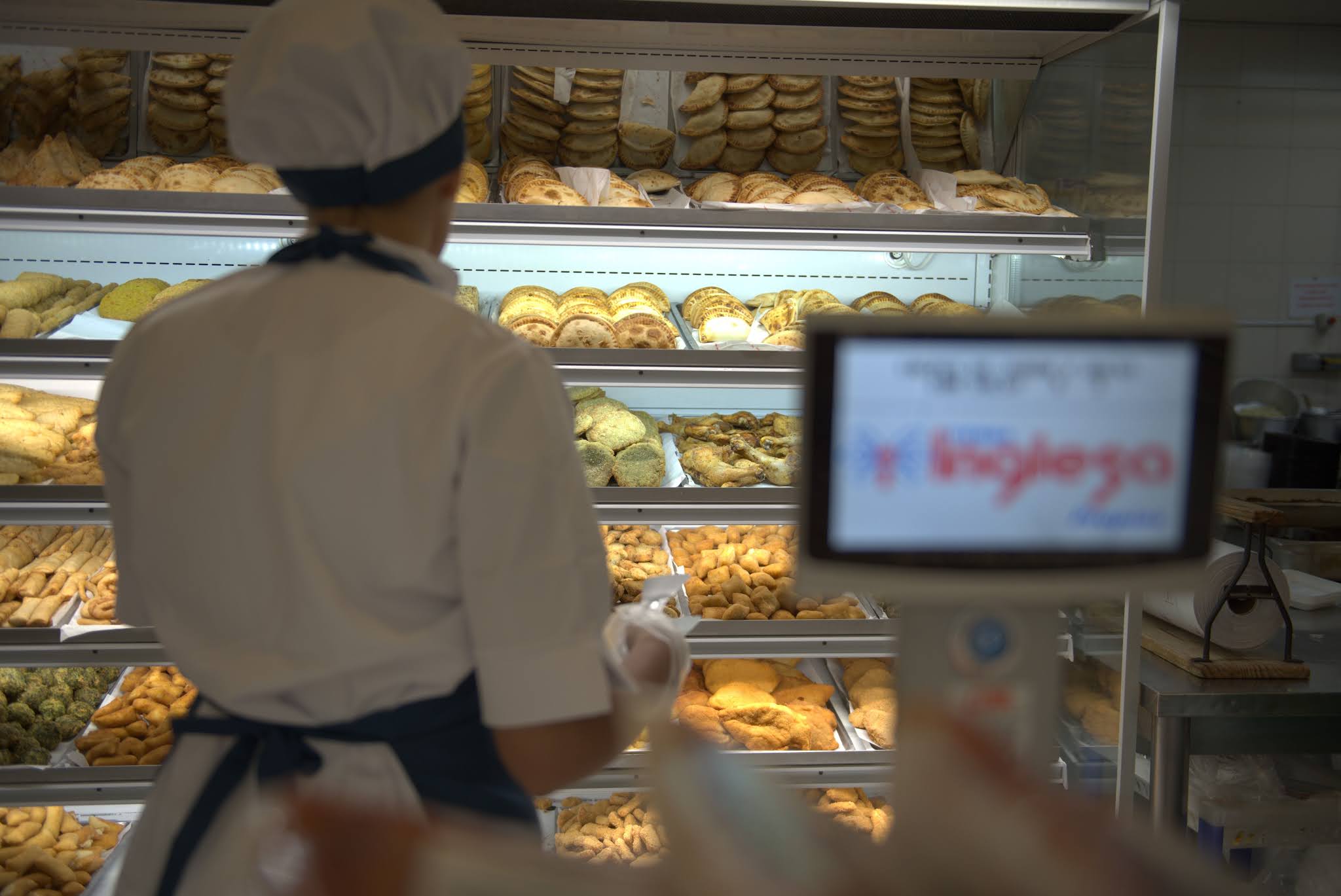 Tienda Inglesa Selecciona - Auxiliares de elaboración Panadería y Rotisería - Trabajo En Casa Uruguay | Información y