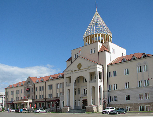 Karabaj aprobó proyecto de reforma constitucional