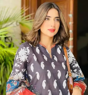 Saboor Aly Biography