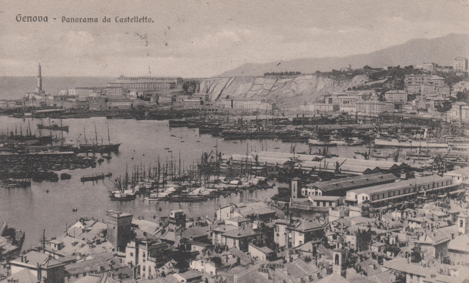 C'ERA UNA VOLTA GENOVA Genova Il Porto nel 1900 da P. Colombo al Passo Nuovo C'ERA UNA VOLTA GENOVA Genova Il Porto nel 1900 da P. Colombo al Passo Nuovo