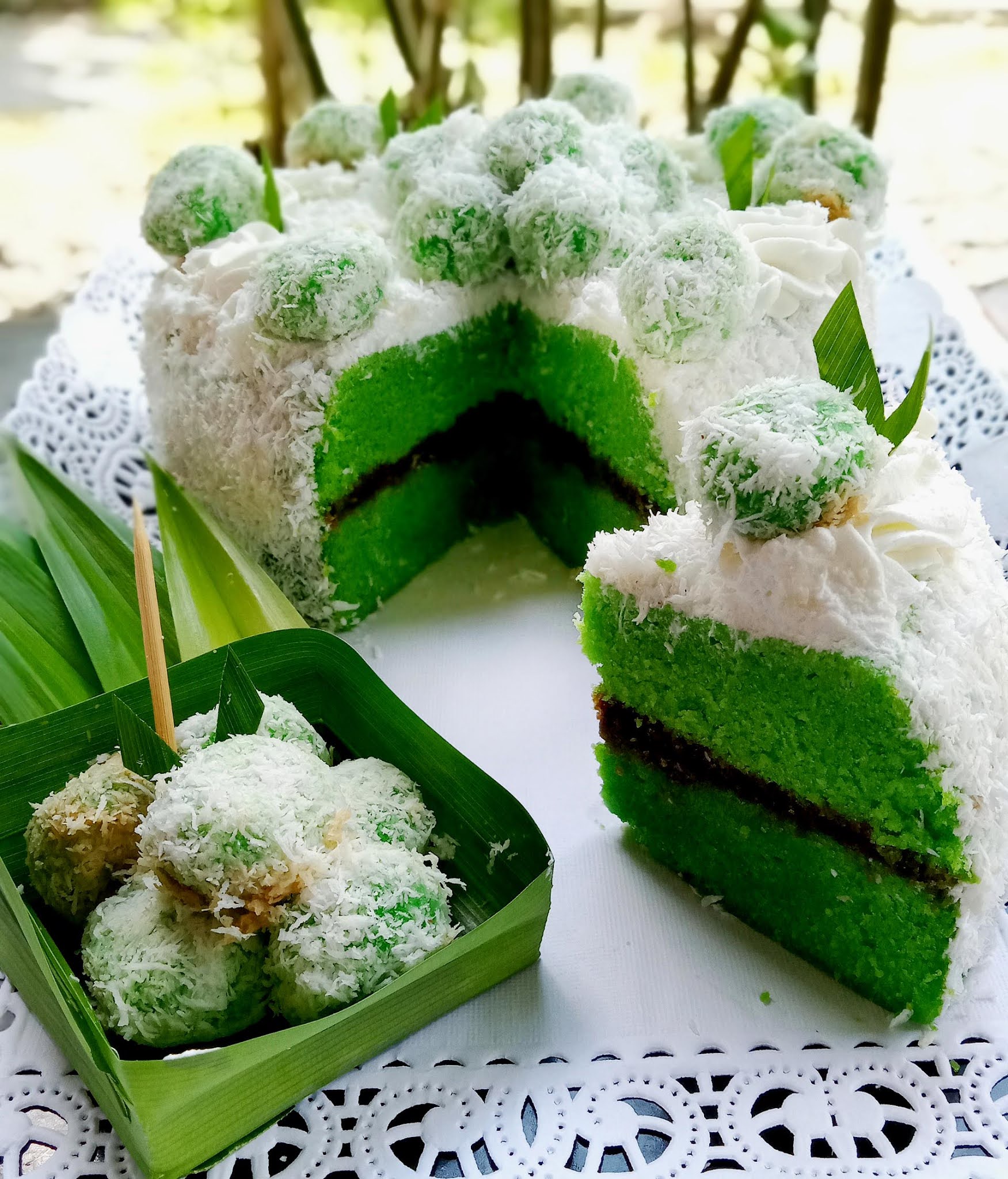 Klepon cake, Kreasi Jajanan Tradisional Yang Viral Sobat Ngebul
