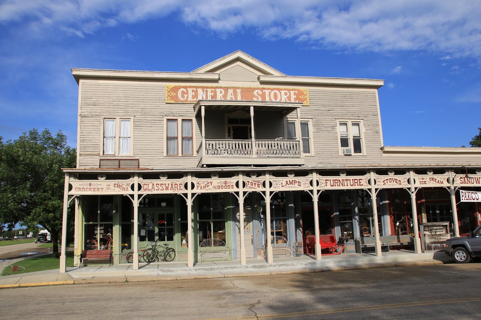 Travels with Twinkles Hays, Kansas