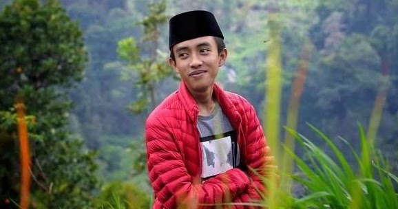 PROFIL BIODATA HAFIDZUL AHKAM, VOKALIS SYUBBANUL MUSLIMIN - Profil Biodata