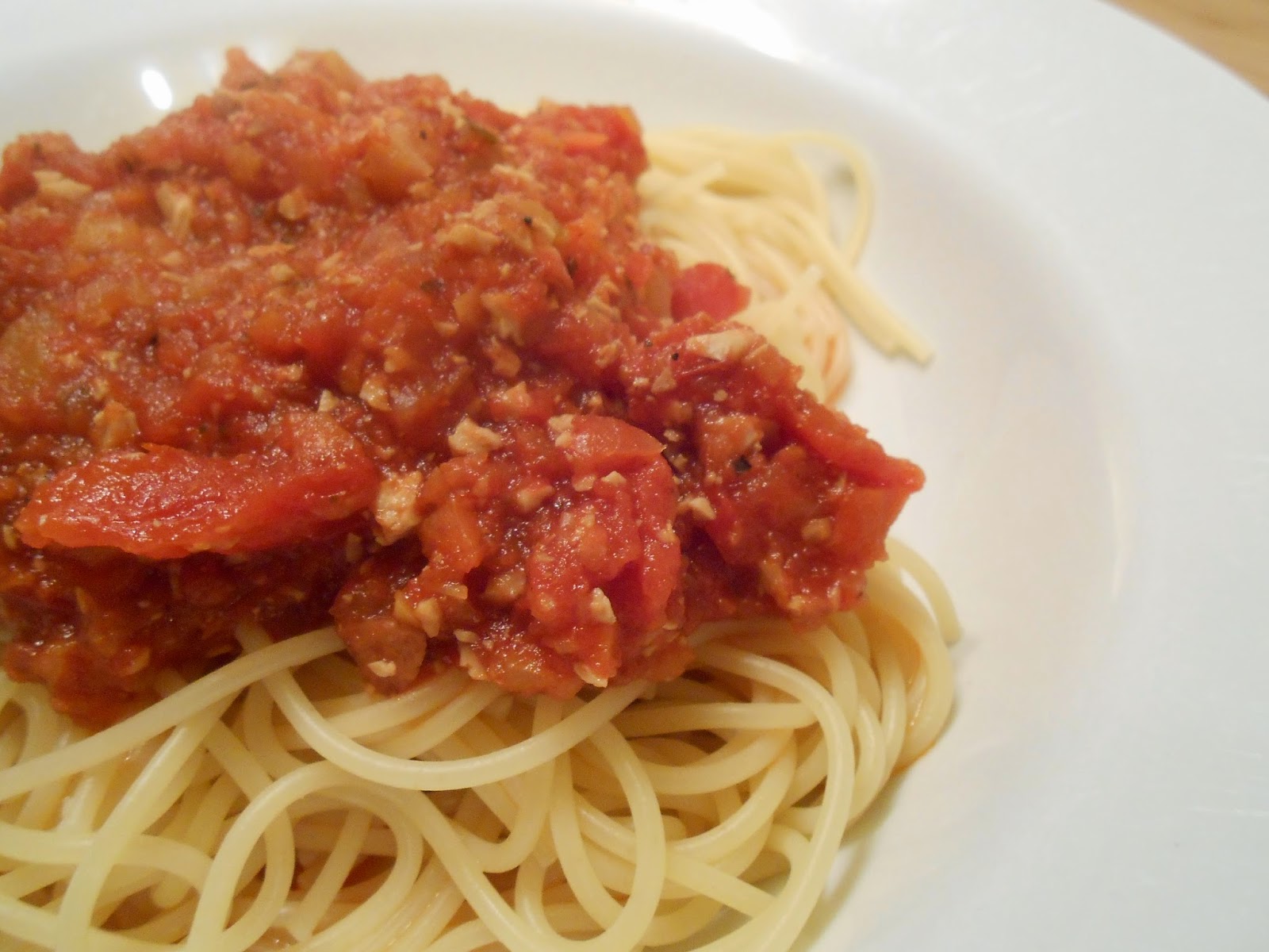 Eat cook and love Sauce à spaghetti au tofu fumé