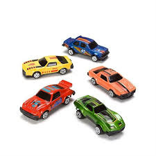 Xe Hot Wheels nhỏ gọn, an toàn cho bé