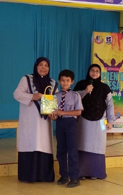 Pusat Sumber STARS: PENYAMPAIAN HADIAH PERTANDINGAN MENCARI PERKATAAN