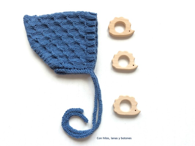 Con hilos, lanas y botones: DIY Capota pixie de punto para bebé (patrón gratis)