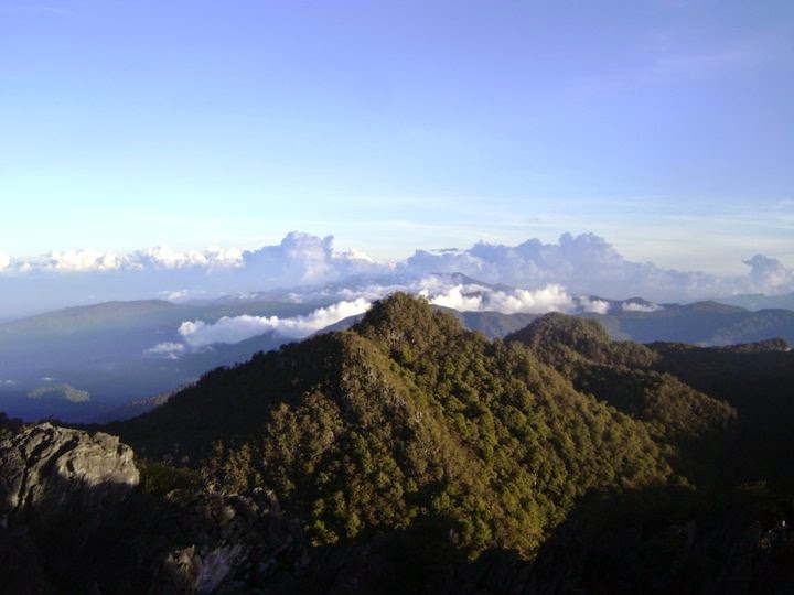 Gunung Mekongga Tertinggi Di Kendari Sulawesi Tenggara - Go Wisata Ria