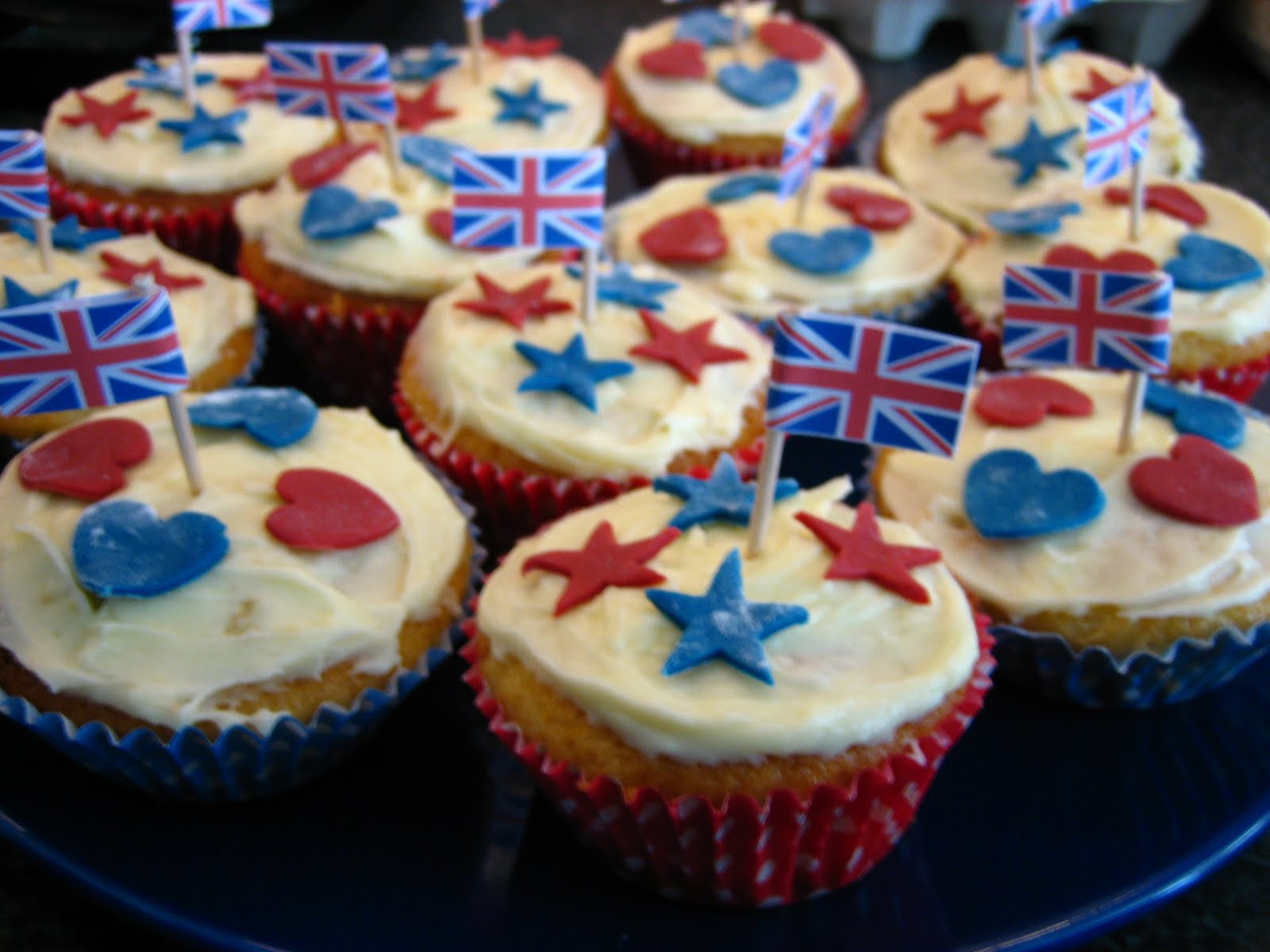 Jenny's cake project British jam sponge cupcakes for a very royal