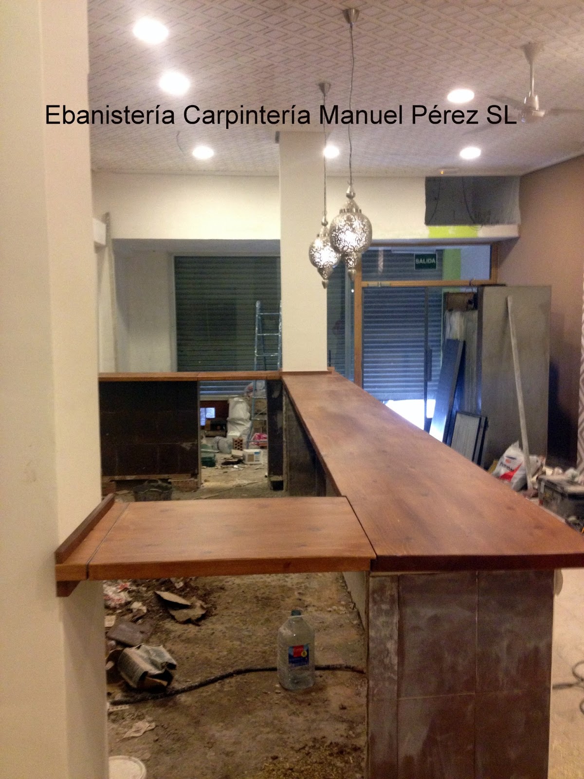 CARPINTERIA MANUEL PEREZ ( Zaragoza ): Barra de bar en madera maciza