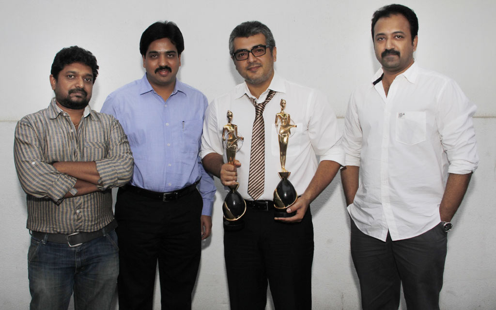 Ajith Receiving 6th Annual Vijay Awards Images Wallwoods