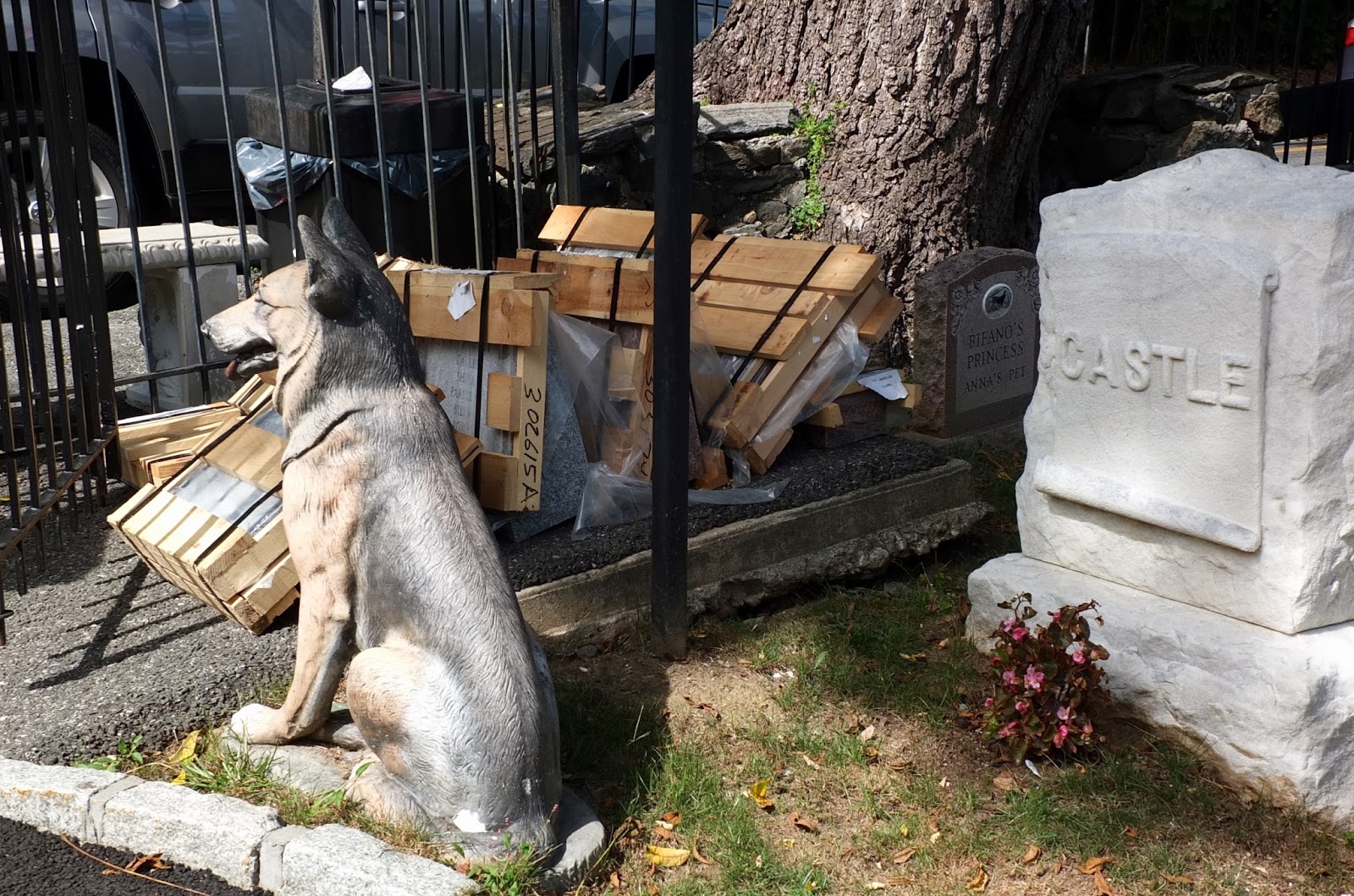 Hartsdale Pet Cemetery hartsdale-pet-cemetery