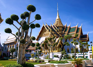 grand-palace-complex-bangkok-thailand