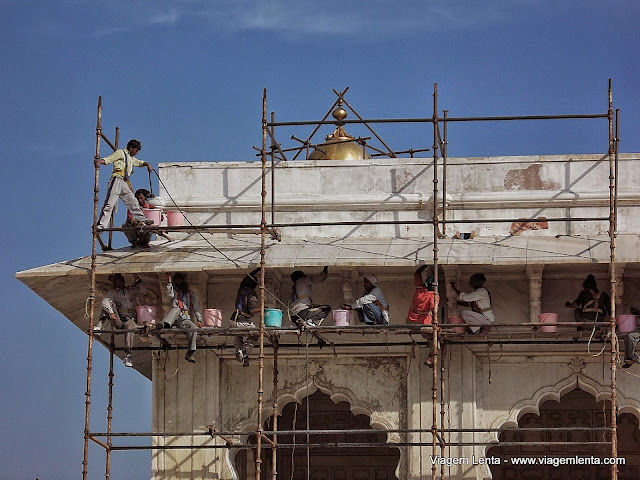 Recuperação de um dos blocos do Agra Fort