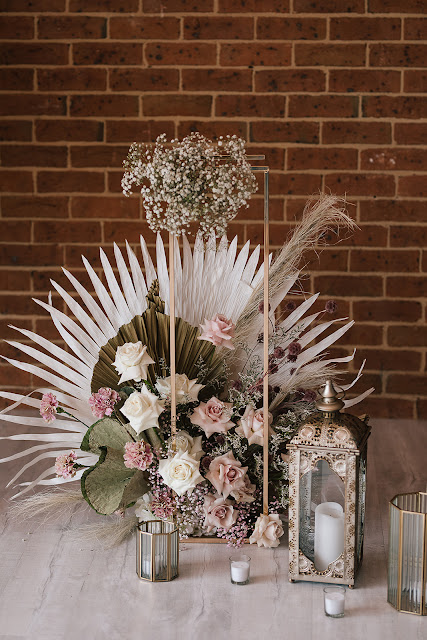 jennifer burch photography central coast weddings nsw bridal gowns floral design pinic setup cake
