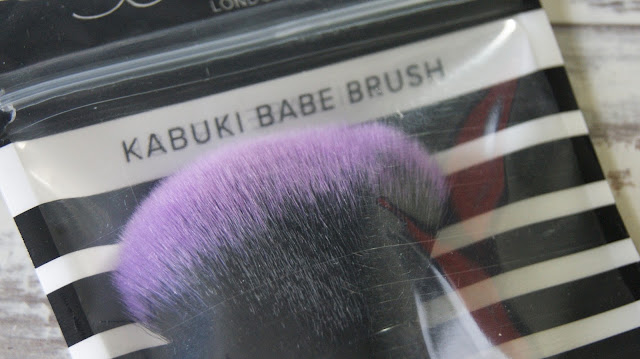 Lottie London Kabuki Babe Brush