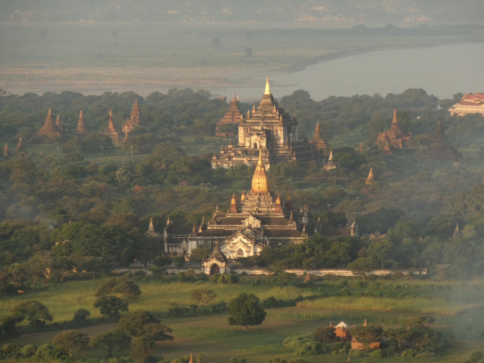 Страна 1000 городов. Баган Мьянма. Долина храмов Мьянма. Золотой треугольник Таиланд Мьянма Лаос. Мьянма Затерянный город.