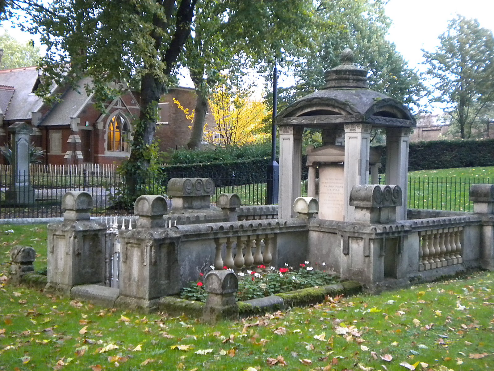 LondonMetropolisDetalles de Londres La tumba de John Soane