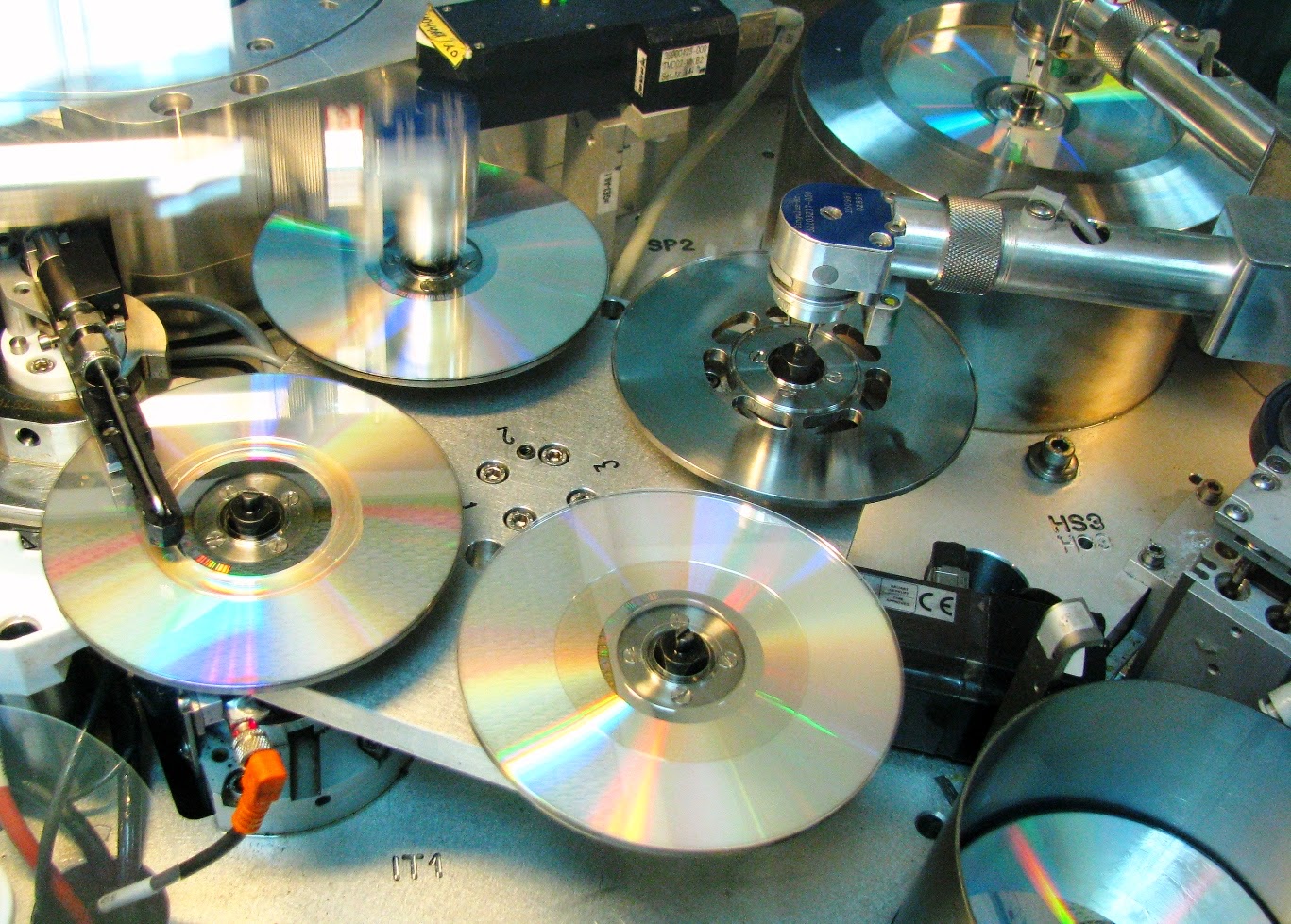 CD DVD Replication vs. CD DVD Duplication What The Heck Is The Difference?