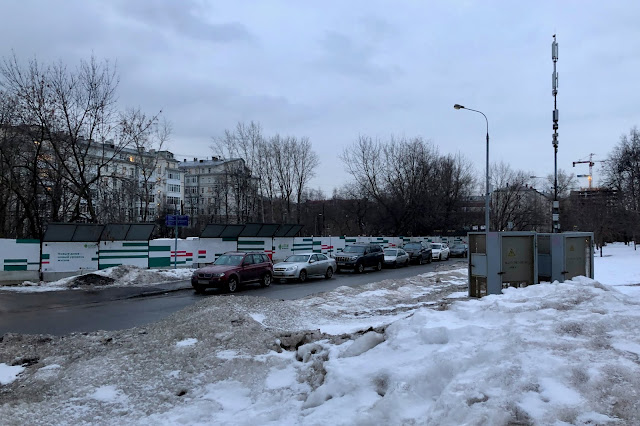 Новочерёмушкинская улица, строительная площадка жилых домов по программе реновации