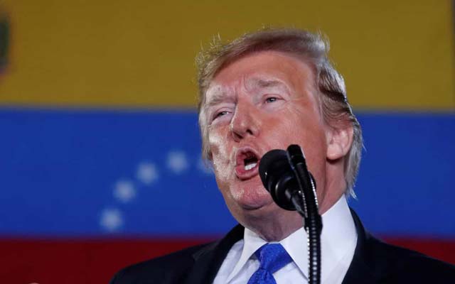 Trump pressiona Forças Armadas da Venezuela a romperem com Maduro