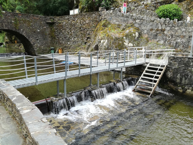 Ponte sobre a ribeira Ponte sobre a ribeira