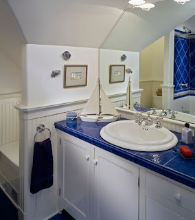 kamar+mandi+anak+kecil+warna+biru Desain kamar mandi kecil cantik untuk anak anak