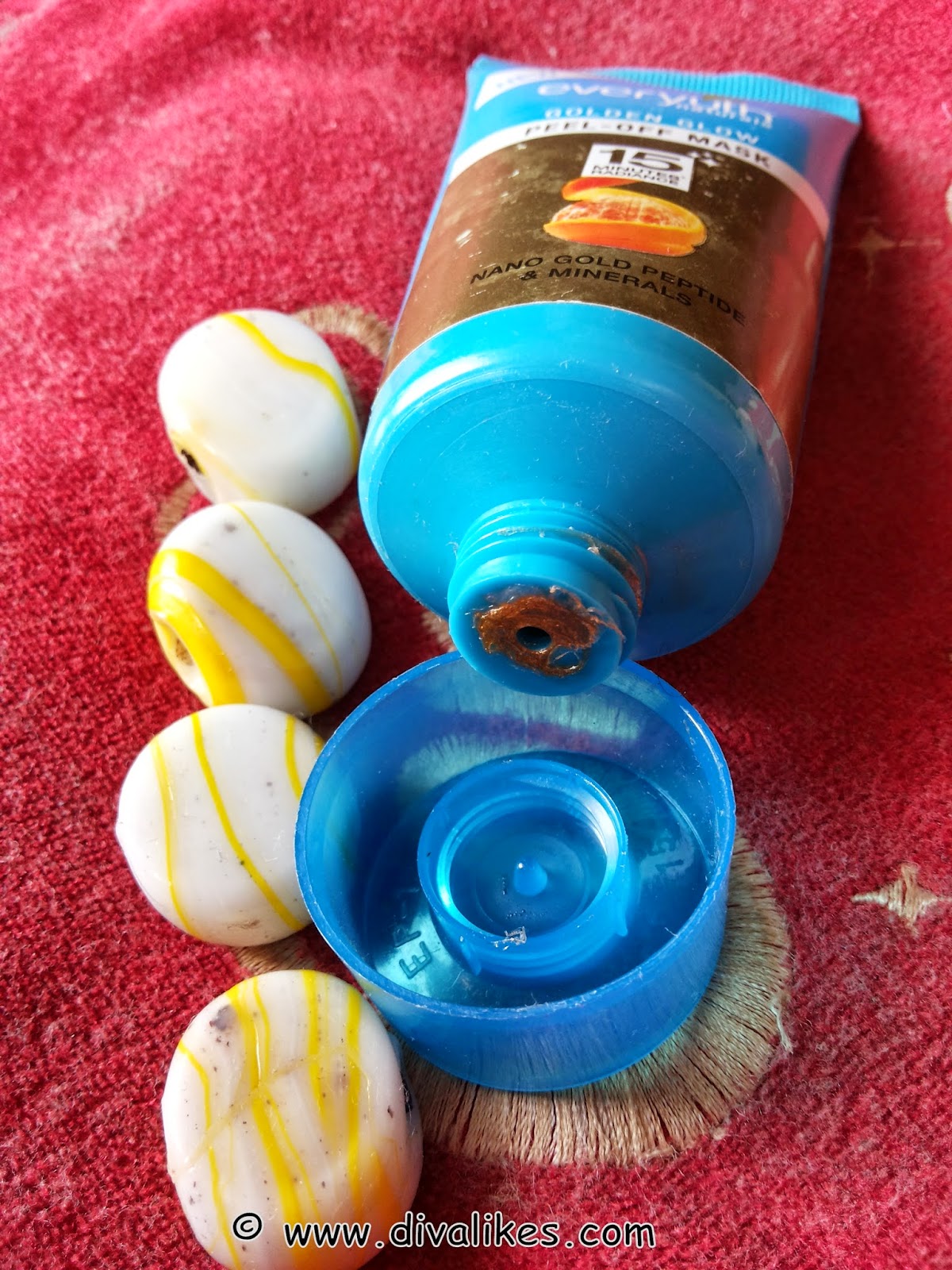 Download Everyuth Naturals Golden Glow Peel Off Mask Review Diva Likes PSD Mockup Templates