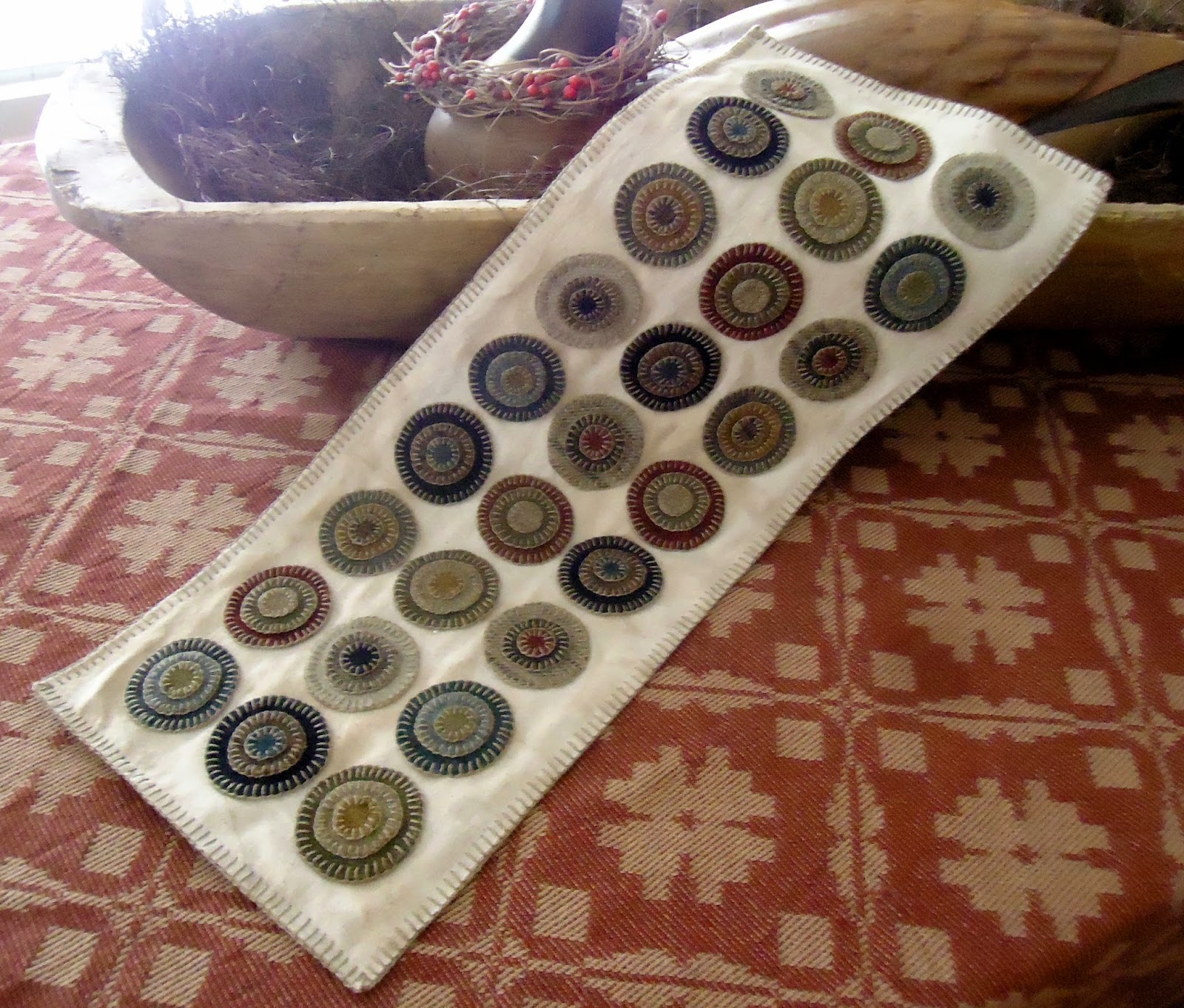 KM PRIMITIVES PENNY RUGS