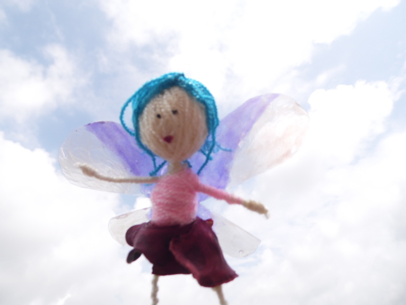 Cómo hacer un hada con hilo y alambre