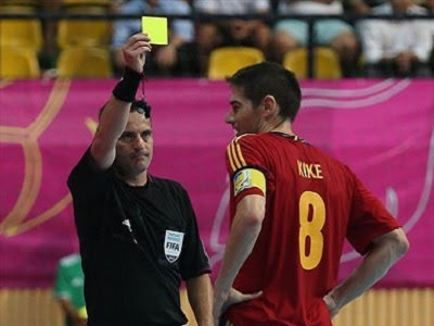 Pelanggaran Sepak Bola