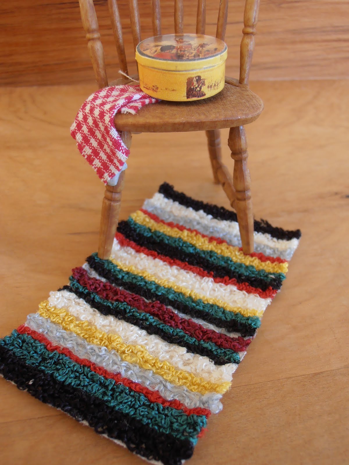 dolls houses and minis How to Make a Rag Rug in 112 Scale