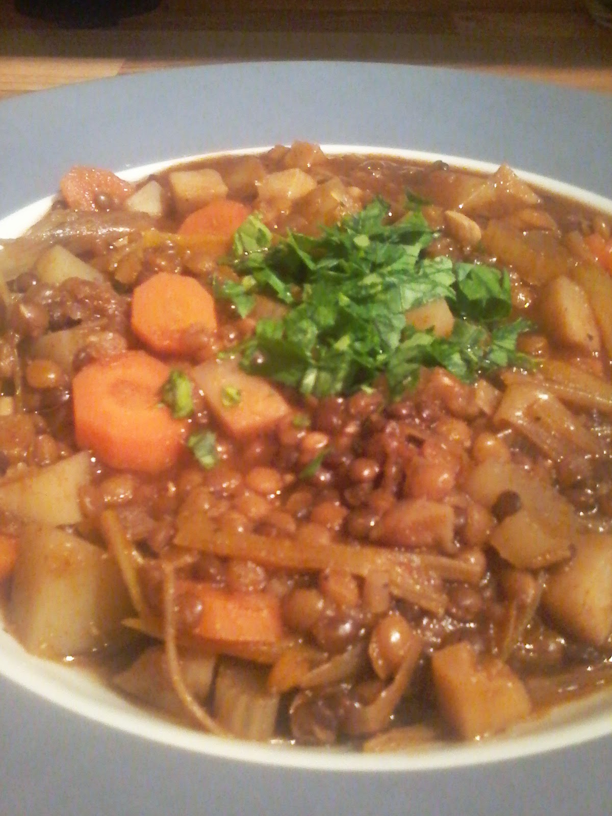 Clutching at straws...: Cocido de Lentejas - Spanischer Linseneintopf vegan Clutching at straws...: Cocido de Lentejas - Spanischer Linseneintopf vegan