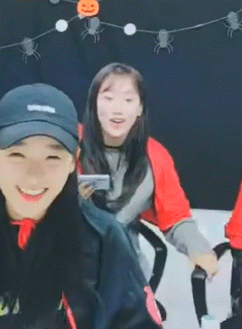 어하루 본 에이프릴(여주다네 그룹) 멤버들 반응 | 인스티즈