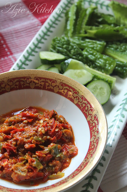 Sambal Belacan dan Ulam Ulaman