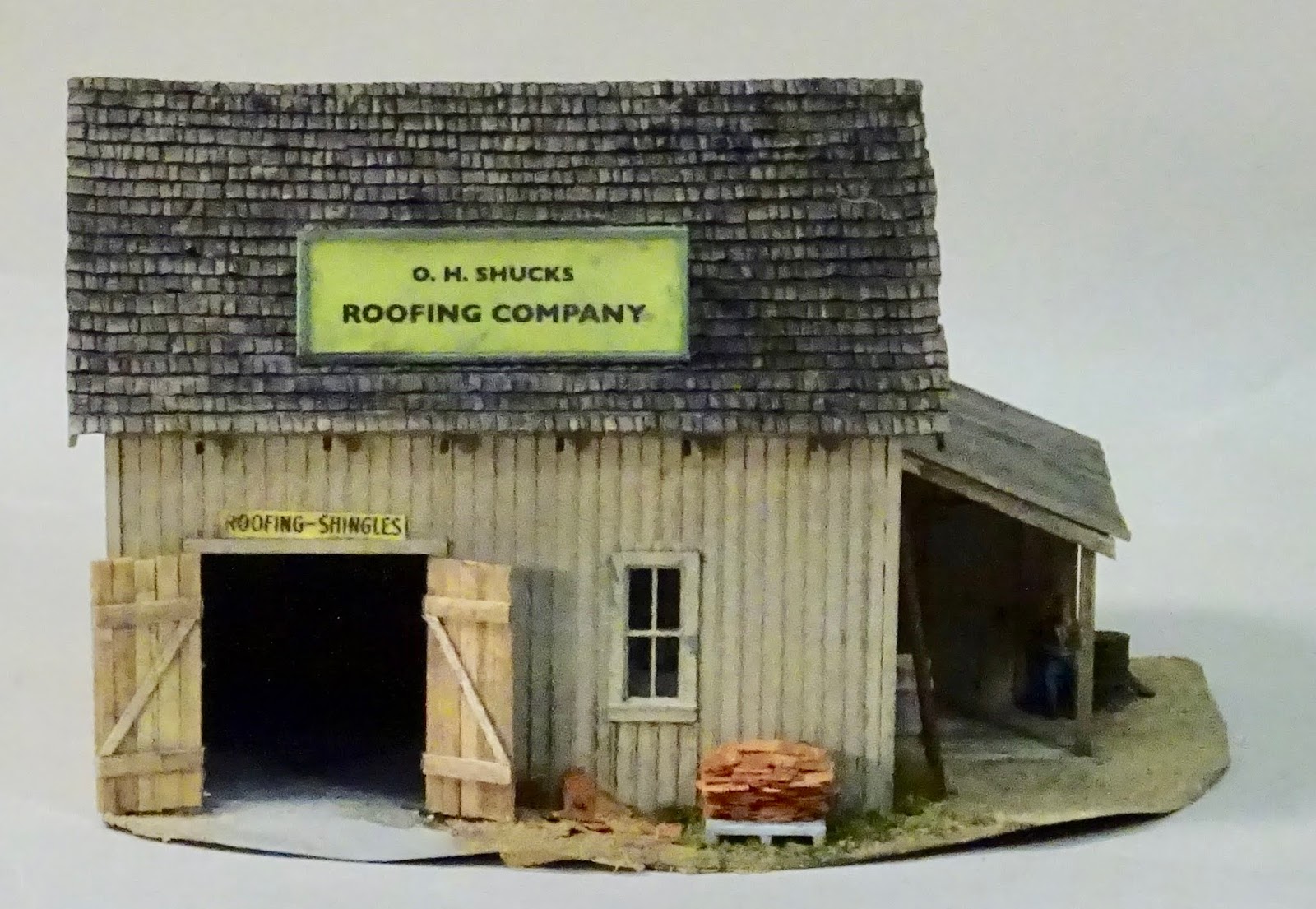 Model Railroad Minutiae Roofing company model