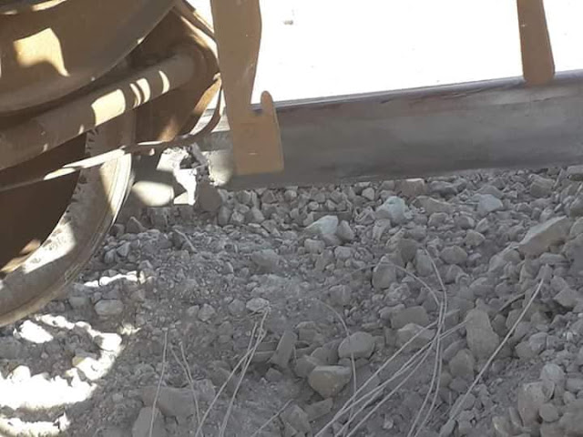 صور | تنظيم الدولة داعش يتبنى استهداف قطار خنيفيس التابع للنظام لنقل الفوسفات 