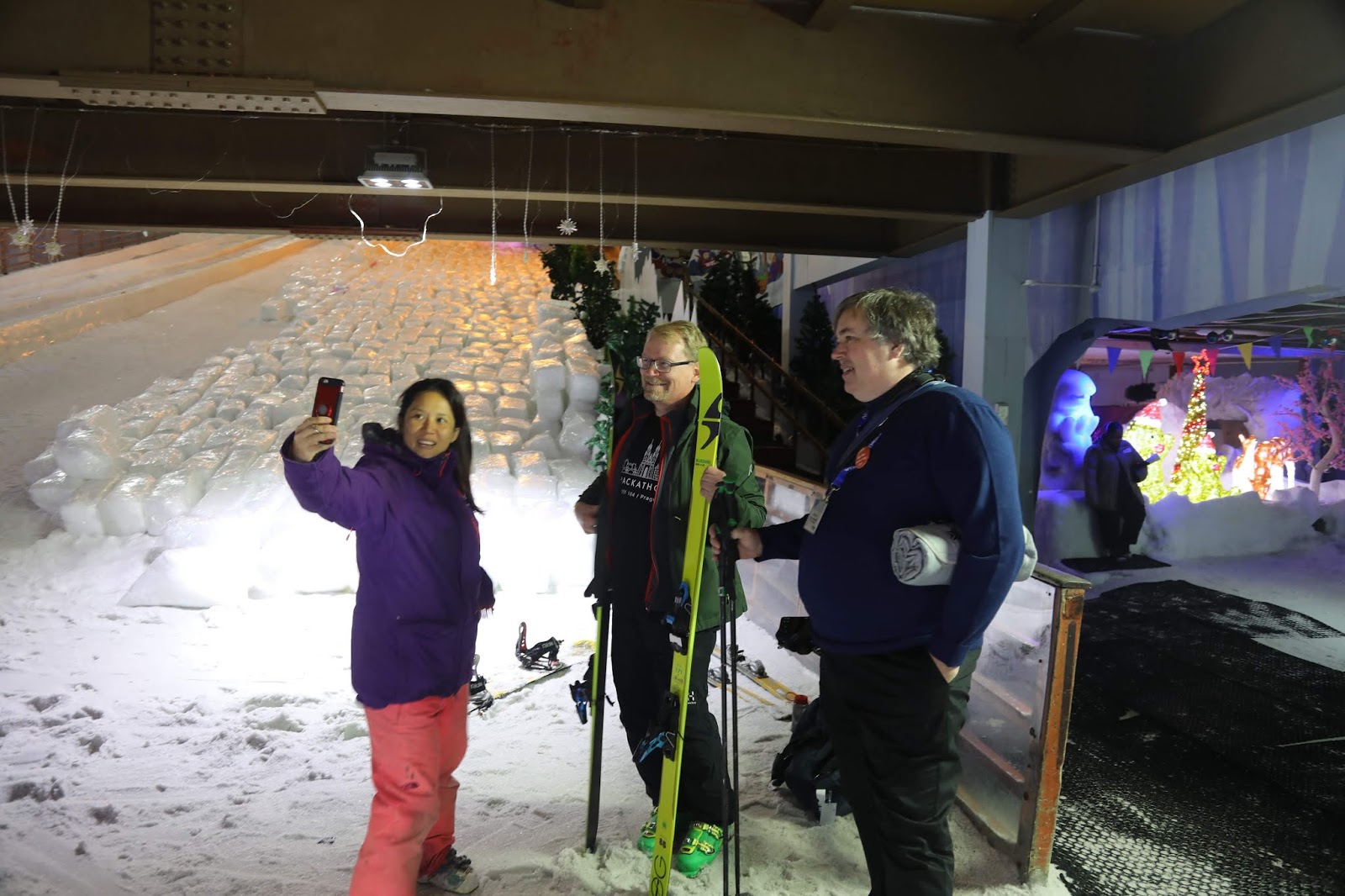 Skiing the Singapore Skiing. Finally.